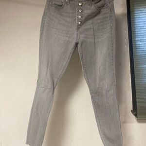 Universal Thread Light Gray Ankle Jeans